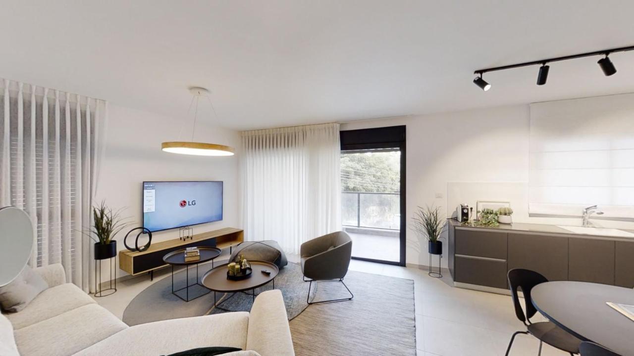 Luxury 3&4 Bedroom New Apartments - Close To The Beach & Bahai Gardens Haifa Exterior foto